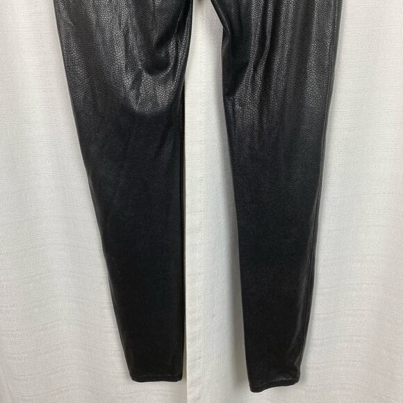 Spanx Black Faux Leather Pebbled Leggings Sz.L - Picture 12 of 16